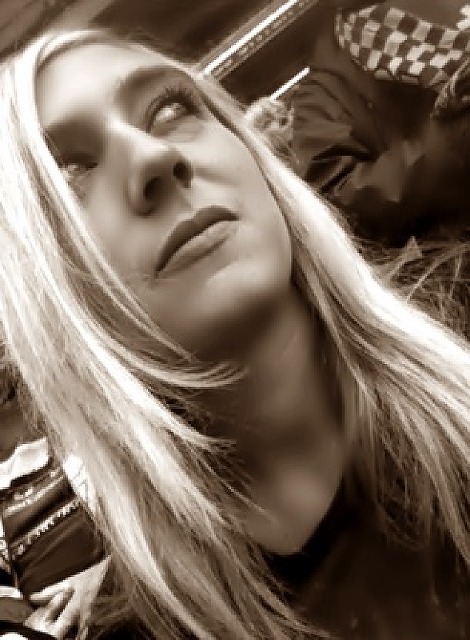 Lisa27 - 27 jährige sucht Mann zwischen 25 und 40!