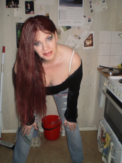 Donut44 - Reif und erfahren sucht starken Mann!