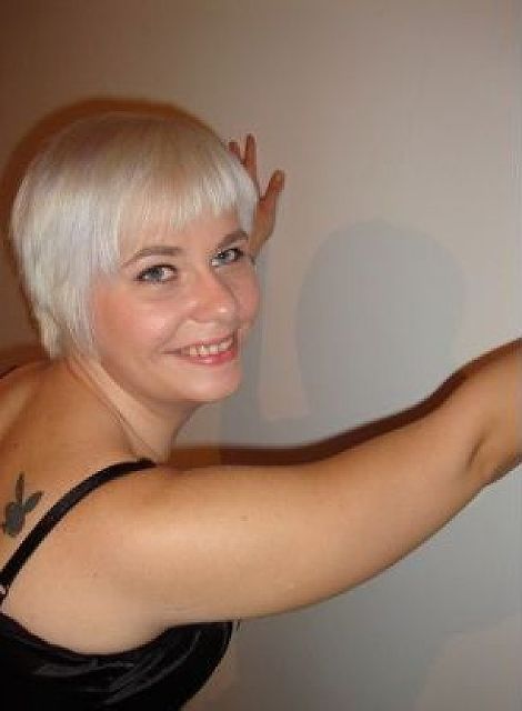 Blond34 - Blonde Frau sucht dunklen Mann! 