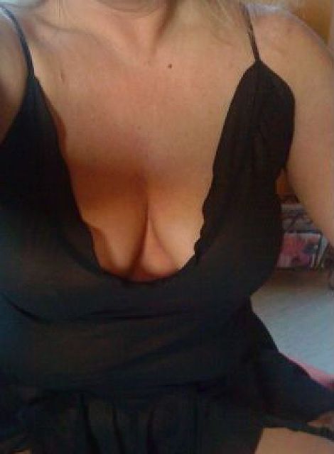 FrecheHexe - Grosse Titten soll man küssen...