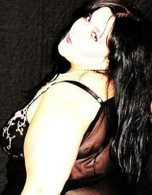 Asche40 - Dominante Mollige - oder mollige Dominante!