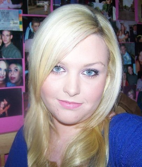 NewYork - Geile, junge Frau sucht!