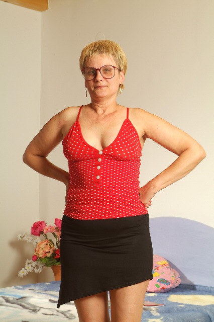 Rosemarie - Mauerblümchen sucht Sonnenstrahl!