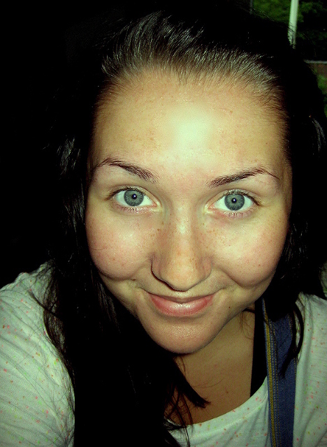 Bathroom - Junge Frau sucht Sex mit DIR!