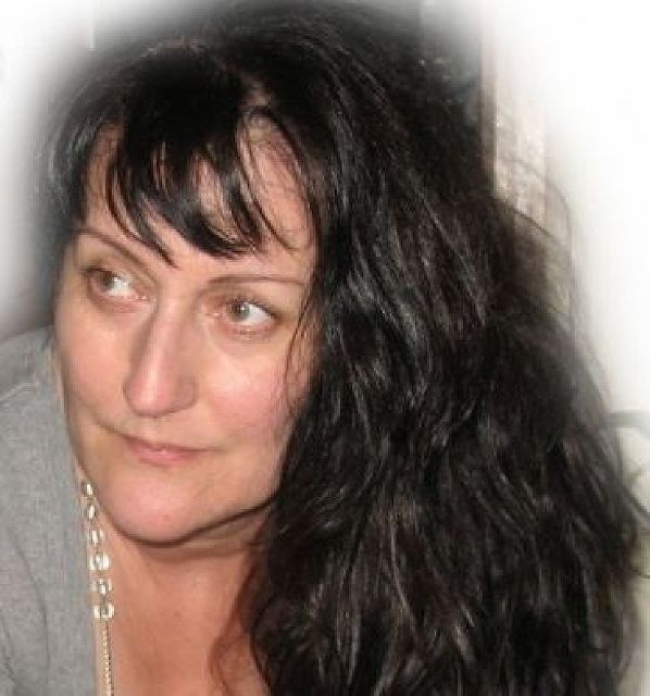 RichSnake - Reiche Frau mit devoter Veranlagung!