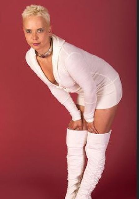 PremiumZofe - Premium-Zofe sucht TOP-Master! 