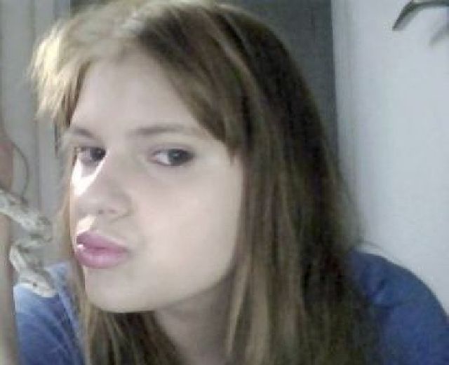 RightNOW - Bisexuelle sucht Mann oder Paar!