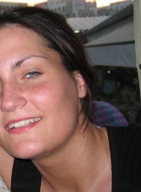 Gina90 - Bisexuelle, dominant, sucht...
