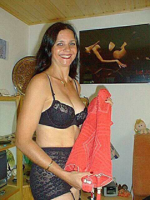 Amina - Ich liebe Strapse, Lack und Leder!