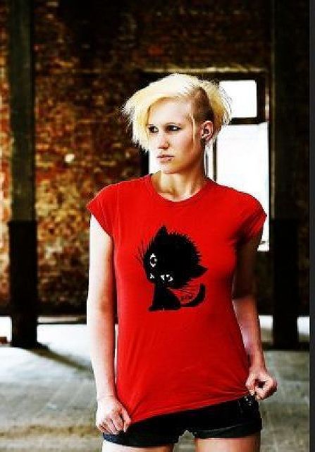 Schattenelfe - Studentin sucht Freund zwischen 25 und 50!