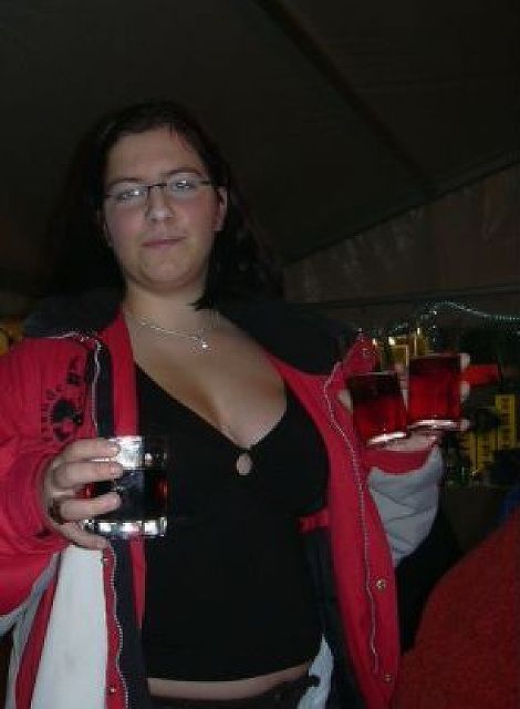 Schmusekatze - 34 jährige, nicht schlank, will einen Mann. SOFORT!