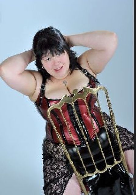 Superbombe36 - Grosse Titten und viel Erfahrung!